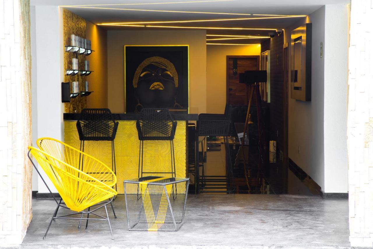 Rame Hotel Boutique Guadalajara Bagian luar foto A view of the bar at the hotel