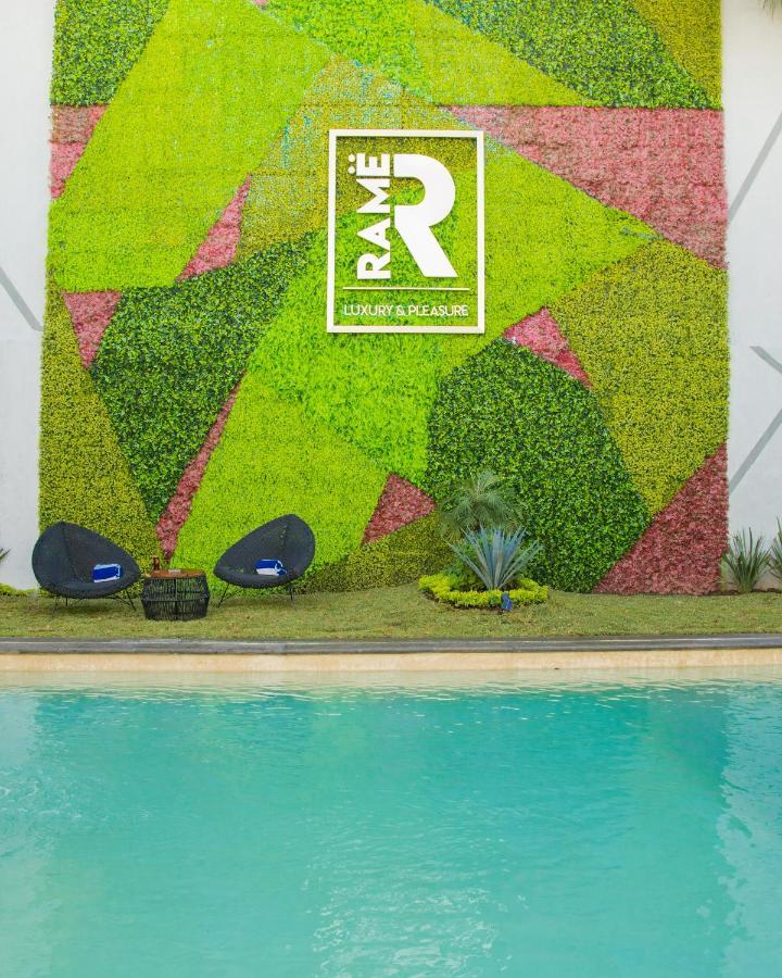 Rame Hotel Boutique Guadalajara Bagian luar foto Green wall