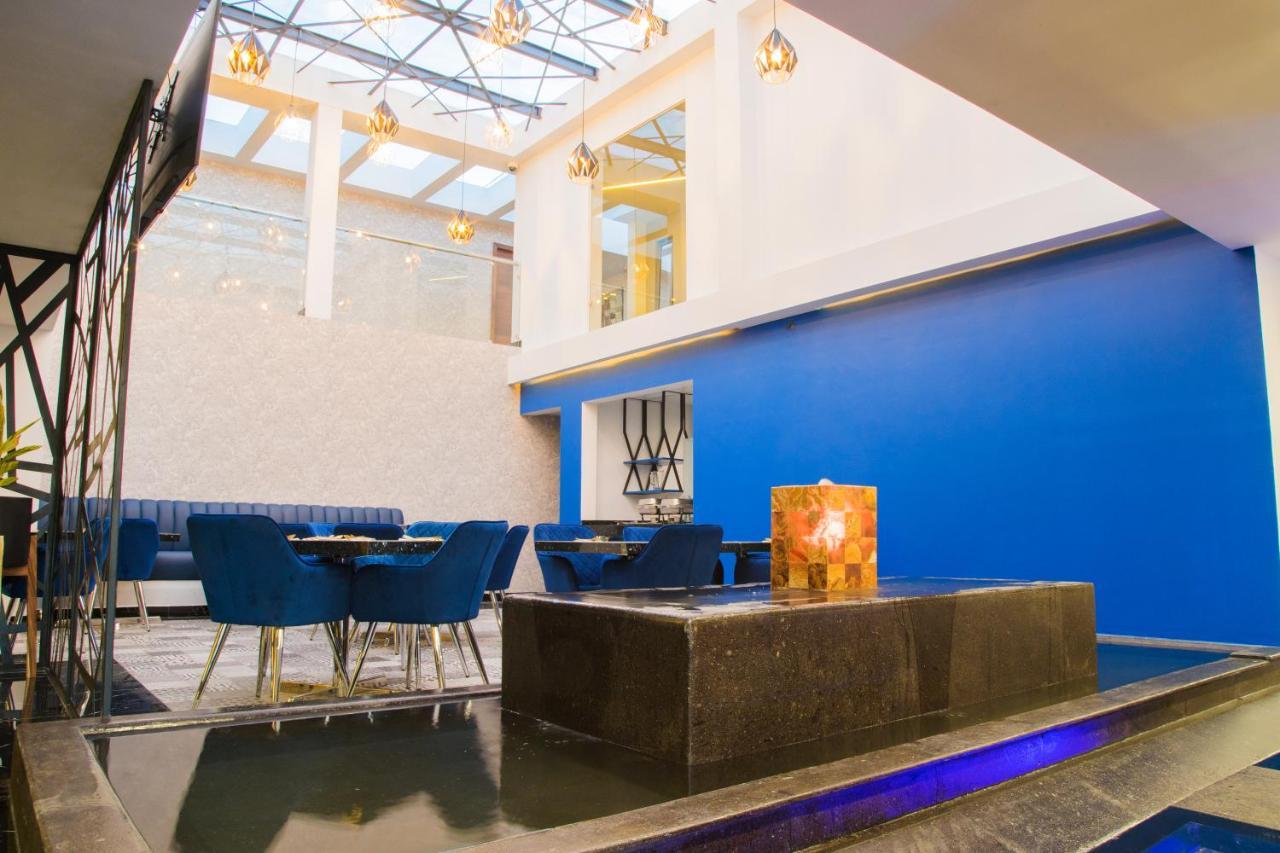 Rame Hotel Boutique Guadalajara Bagian luar foto The interior of the hotel