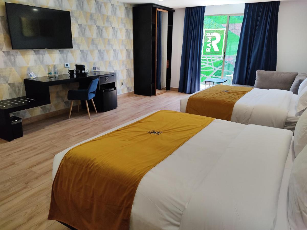 Rame Hotel Boutique Guadalajara Bagian luar foto A room at the hotel